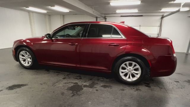 2015 Chrysler 300 Limited