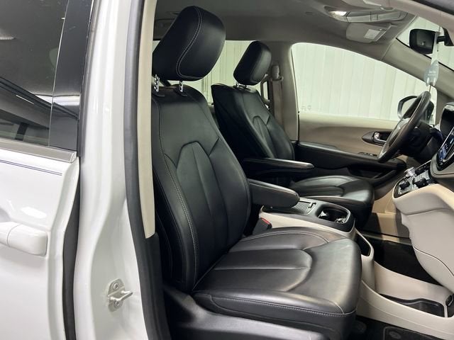 2023 Chrysler Pacifica Touring L AWD