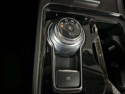 2020 Ford Edge SE