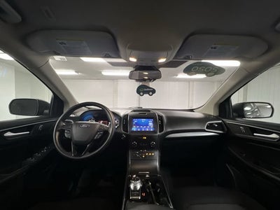 2020 Ford Edge SE