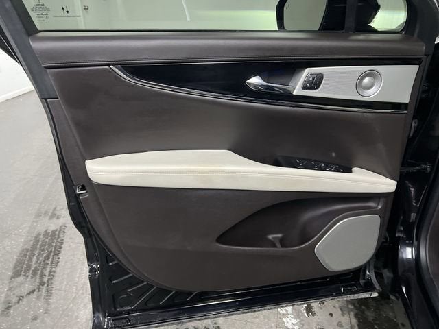 2022 Lincoln Nautilus Black Label