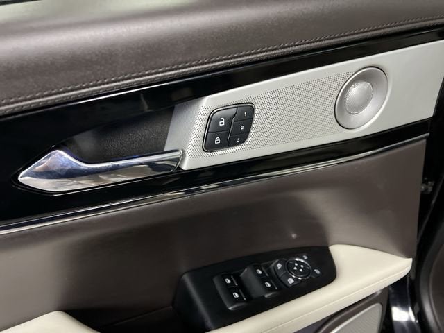 2022 Lincoln Nautilus Black Label