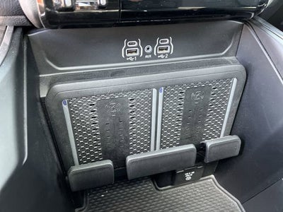 2025 RAM 3500 Laramie Crew Cab 4x4 8' Box