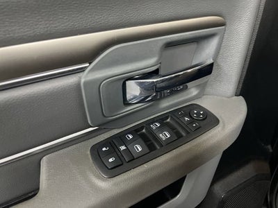 2018 RAM 1500 Big Horn Crew Cab 4x4 5'7" Box