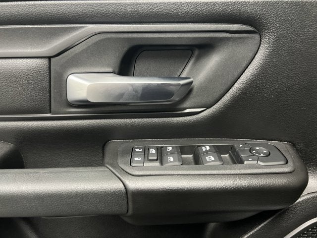 2026 RAM 1500 Express Crew Cab 4x4 5'7" Box