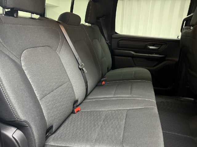 2026 RAM 1500 Express Crew Cab 4x4 5'7" Box