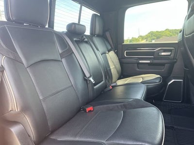2019 RAM 2500 Laramie Crew Cab 4x4 6'4" Box