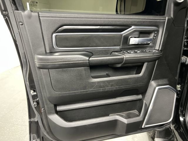 2022 RAM 2500 Laramie Crew Cab 4x4 6'4" Box