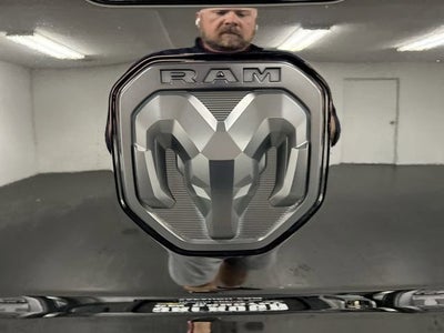 2022 RAM 2500 Laramie Crew Cab 4x4 6'4" Box