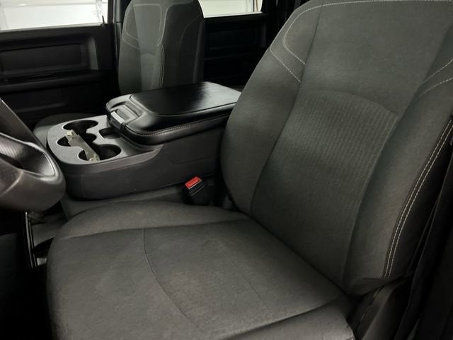 2022 RAM 3500 Tradesman Crew Cab 4x4 8' Box