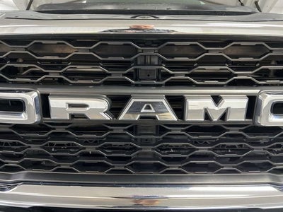 2022 RAM 3500 Tradesman Crew Cab 4x4 8' Box