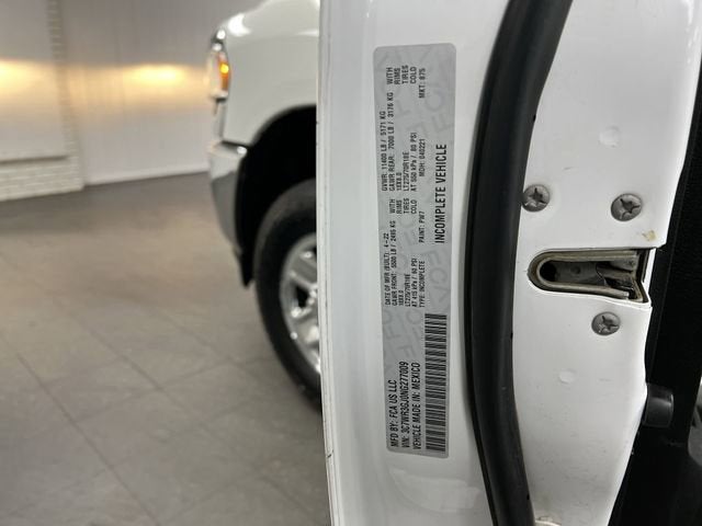 2022 RAM 3500 Tradesman Crew Cab 4x4 8' Box