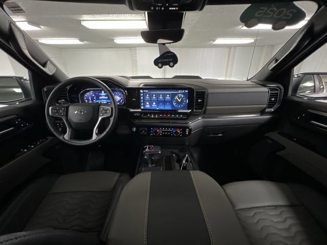 2025 Chevrolet Silverado 1500 ZR2