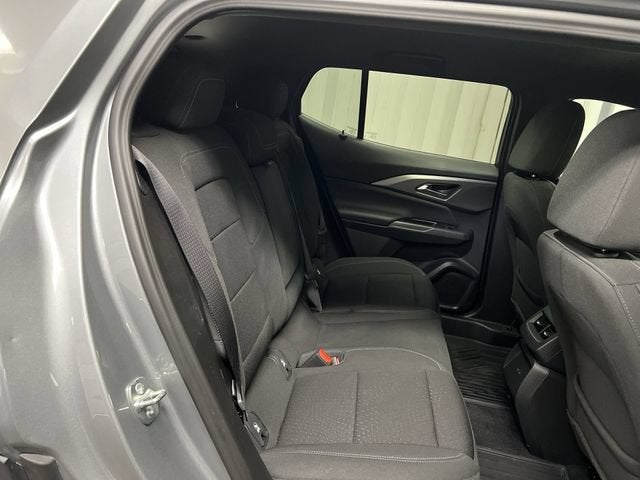 2025 Chevrolet Equinox EV LT - Photo 25