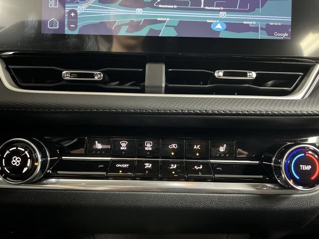 2027 Chevrolet Equinox LT - Photo 18