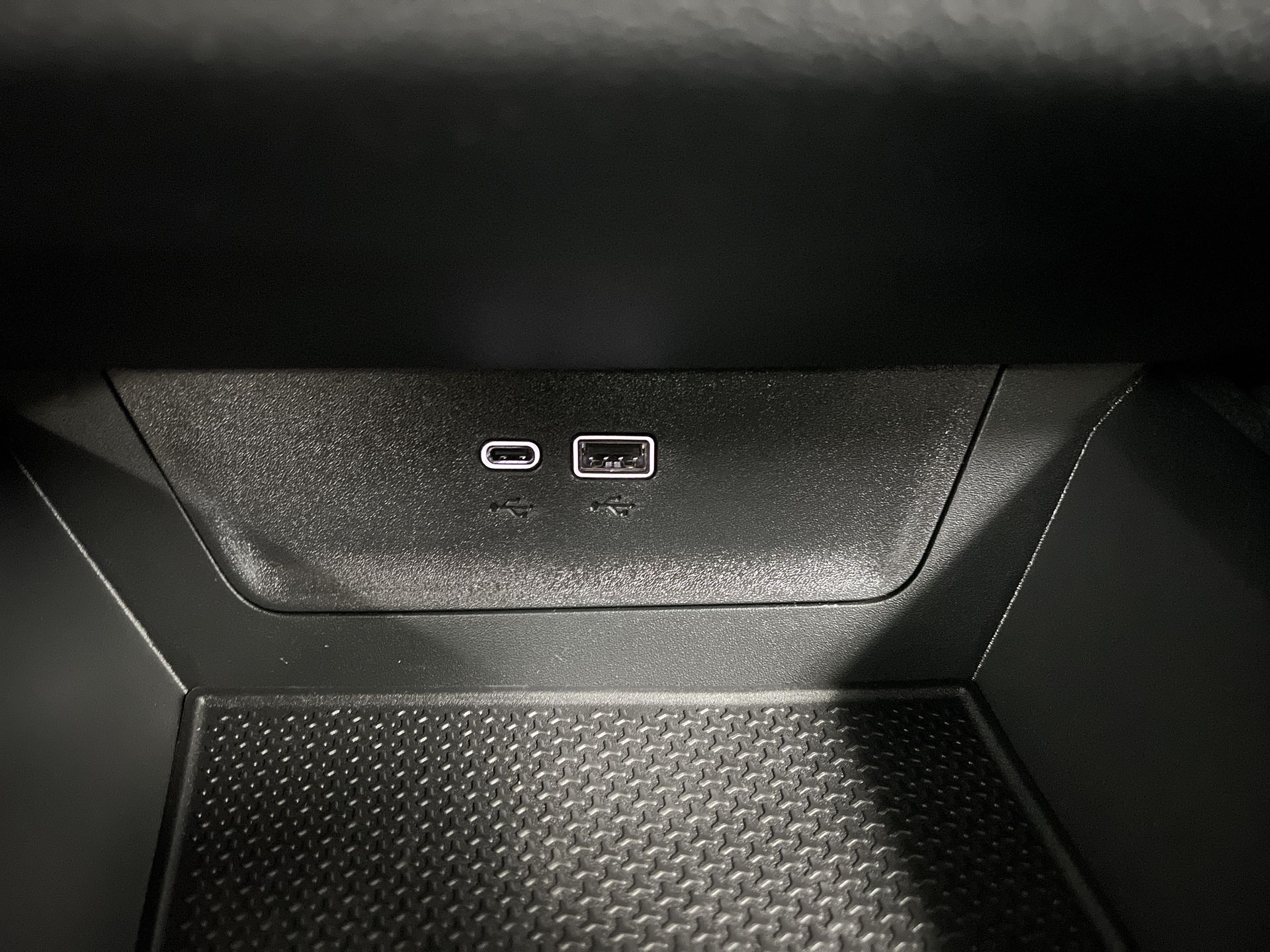 2027 Chevrolet Equinox LT - Photo 69