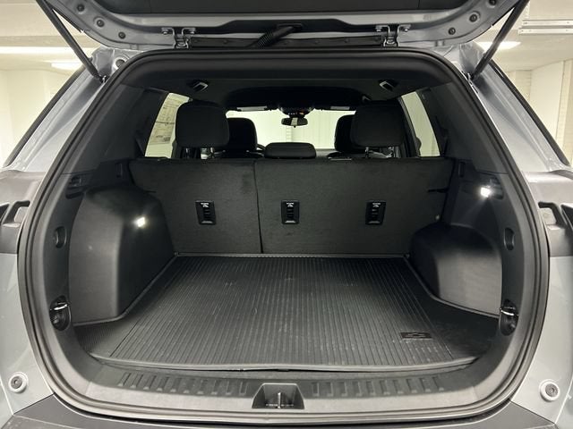 2027 Chevrolet Equinox LT - Photo 25