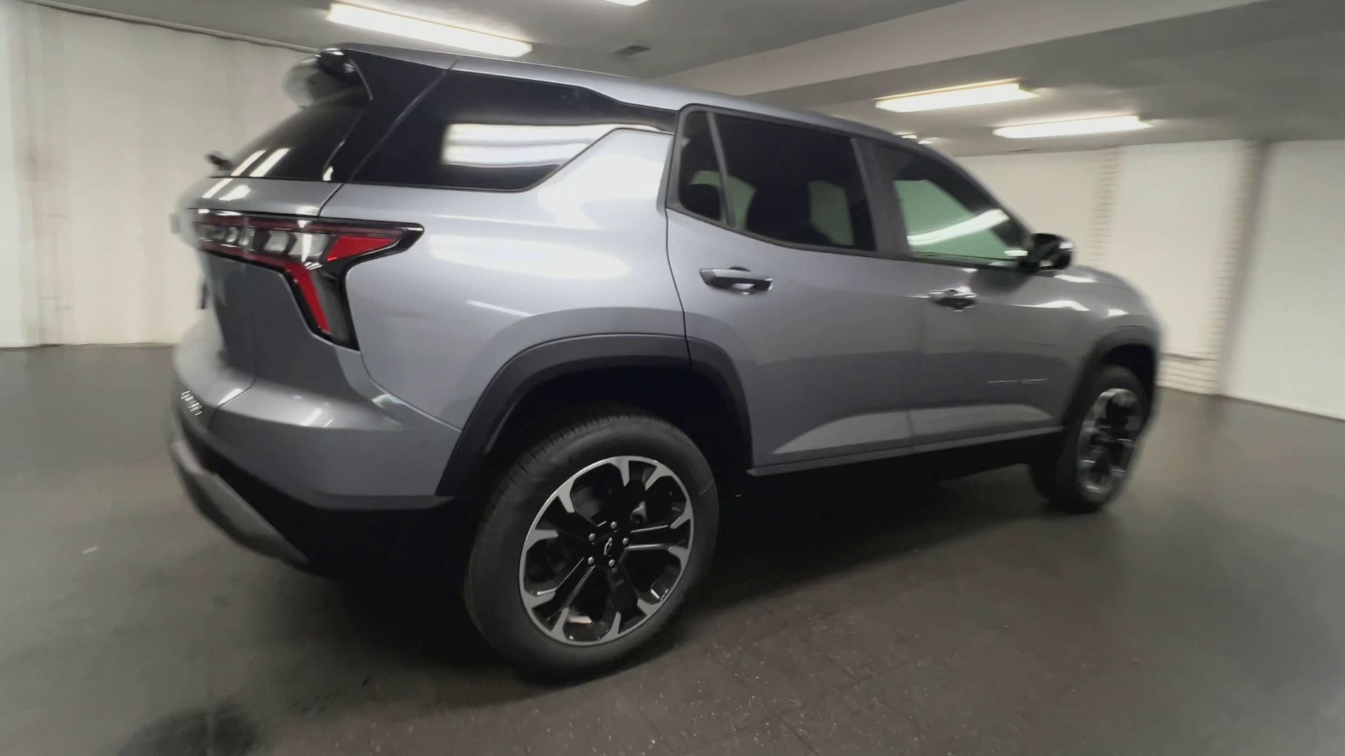 2027 Chevrolet Equinox LT - Photo 42