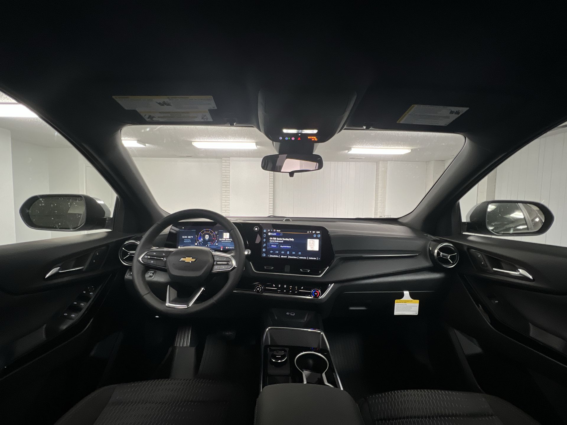 2027 Chevrolet Equinox LT - Photo 55