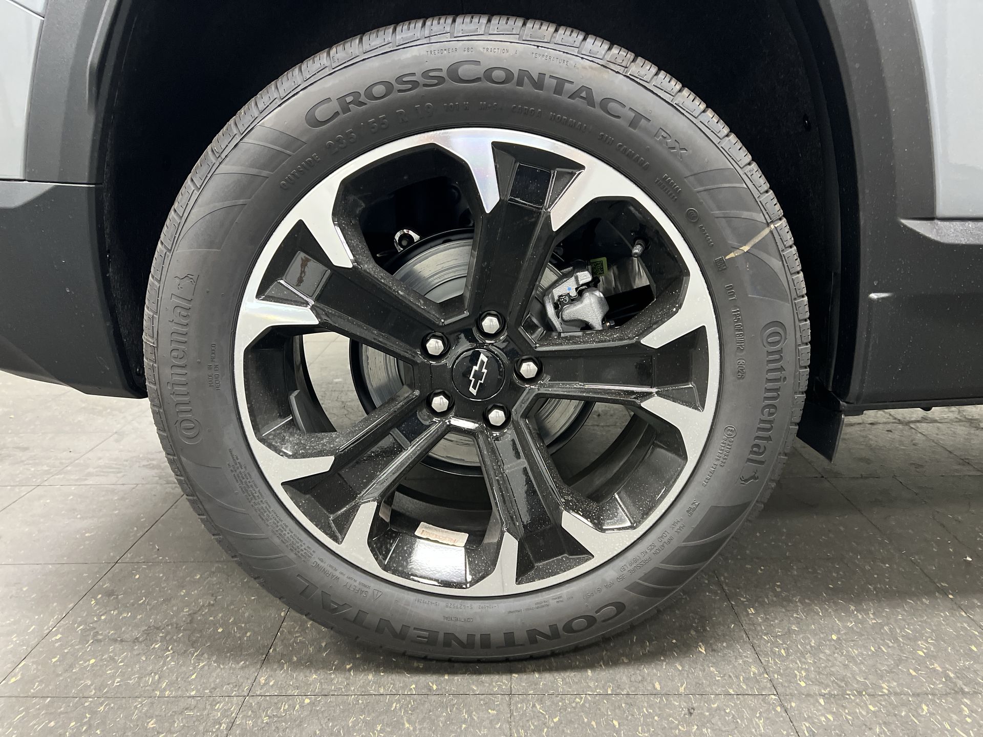 2027 Chevrolet Equinox LT - Photo 67