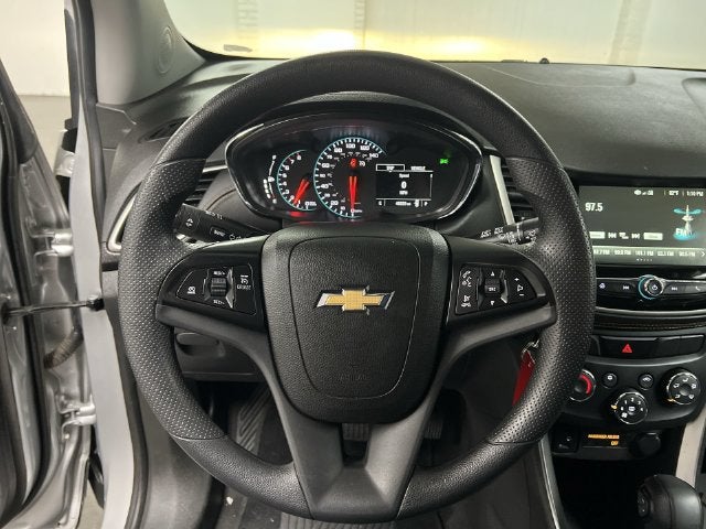 2017 Chevrolet Trax LS - Photo 11
