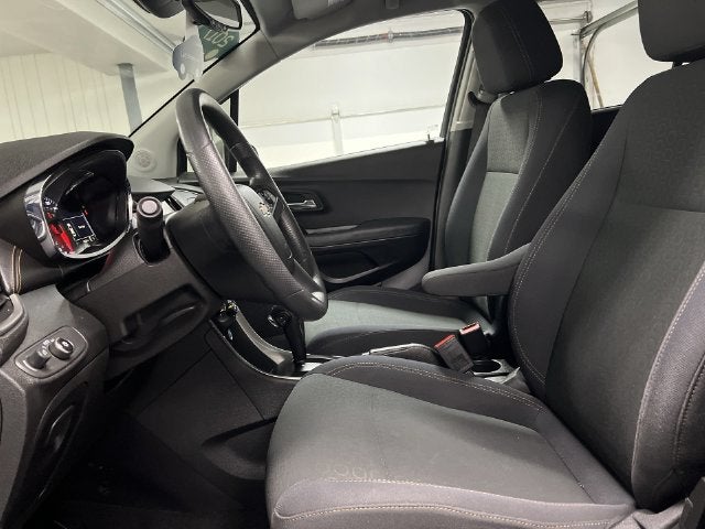 2017 Chevrolet Trax LS - Photo 18