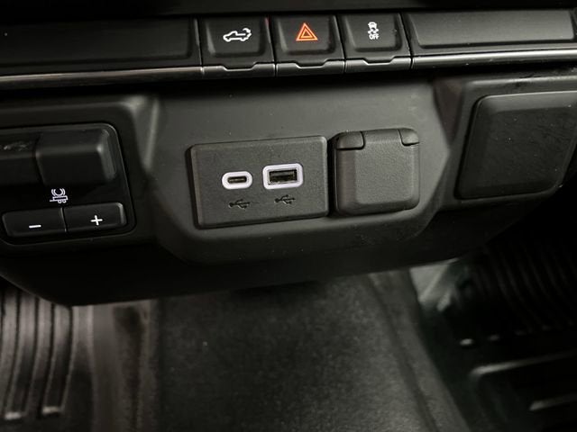 2021 GMC Sierra 1500 4WD Crew Cab Short Box