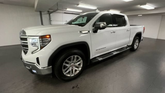 2024 GMC Sierra 1500 SLT - Photo 4