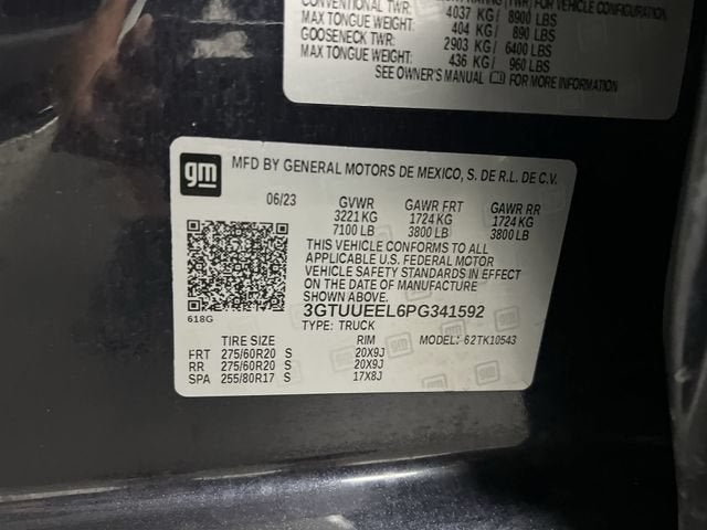 2023 GMC Sierra 1500 AT4