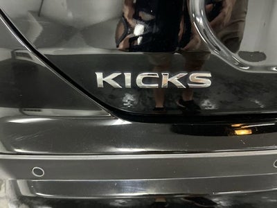 2024 Nissan Kicks S Xtronic CVT