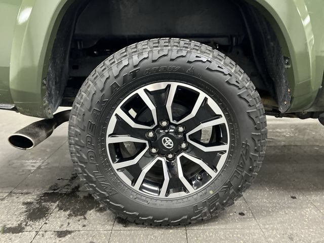 2022 Toyota Tacoma 4WD SR