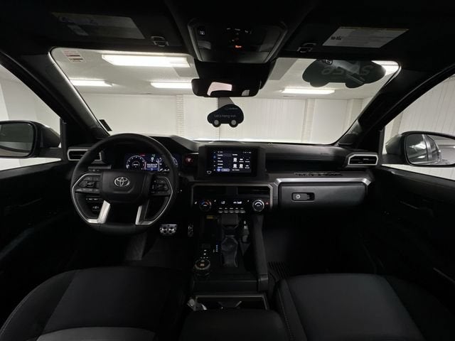 2026 Toyota Tacoma 4WD SR5