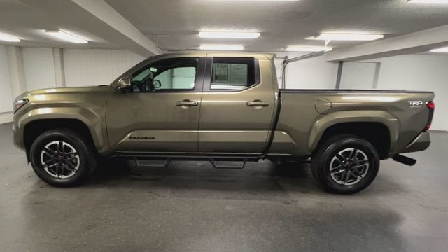 2026 Toyota Tacoma 4WD SR5