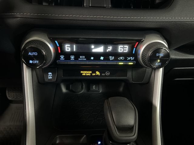 2020 Toyota RAV4 Hybrid LE