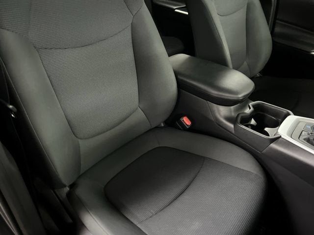 2020 Toyota RAV4 Hybrid LE
