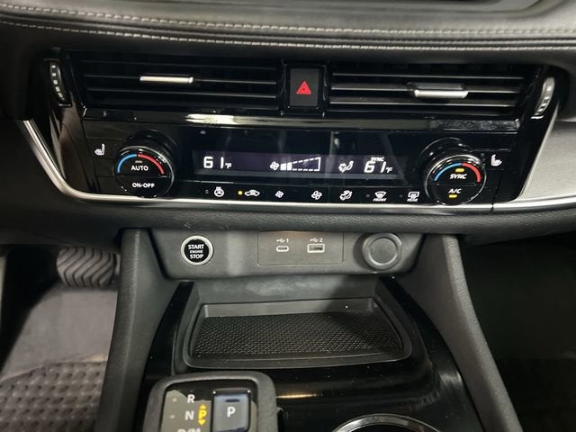 2021 Nissan Rogue SV FWD