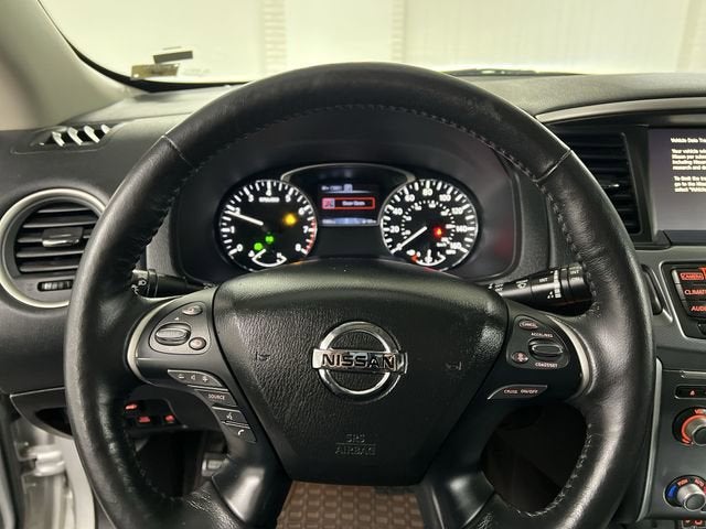 2020 Nissan Pathfinder SL