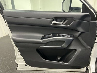 2024 Nissan Pathfinder SL 4WD