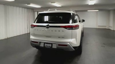 2024 Nissan Pathfinder SL 4WD