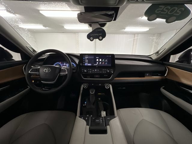 2025 Toyota Grand Highlander XLE