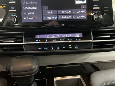 2023 Toyota Sienna LE