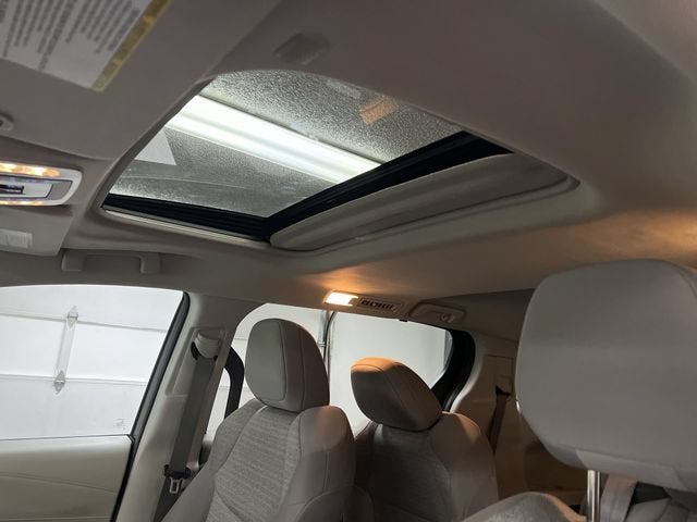 2023 Toyota Sienna LE