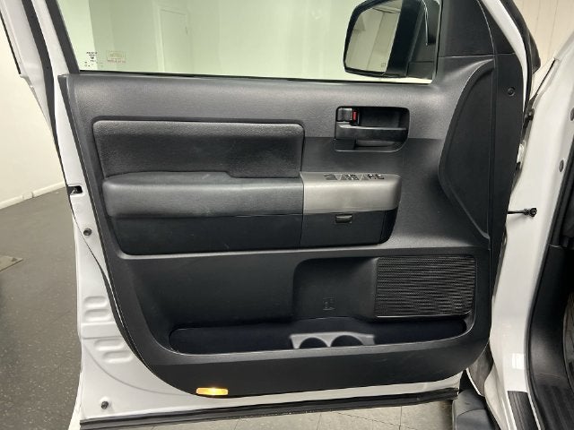 2017 Toyota Sequoia SR5