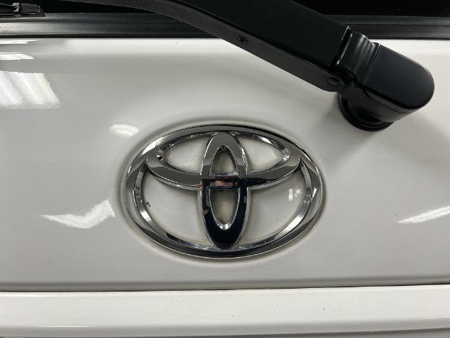 2017 Toyota Sequoia SR5