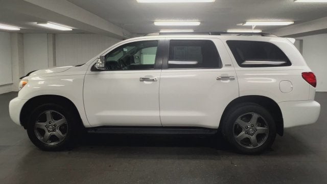 2017 Toyota Sequoia SR5