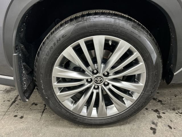 2024 Toyota Highlander Platinum