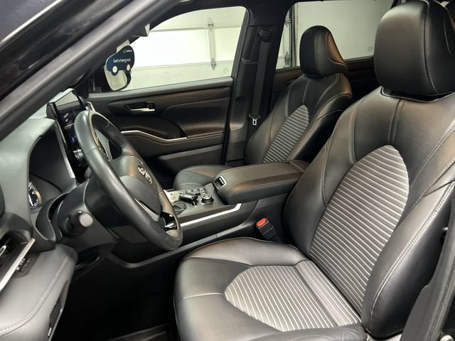 2024 Toyota Highlander XSE