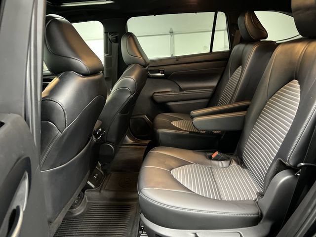 2024 Toyota Highlander XSE