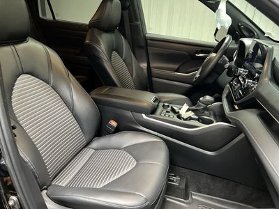 2024 Toyota Highlander XSE