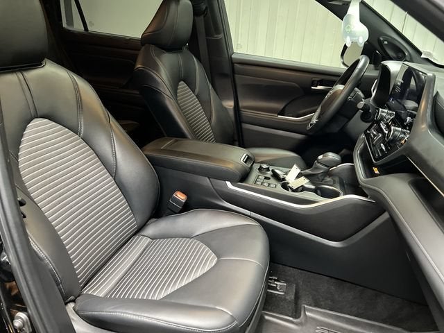 2024 Toyota Highlander XSE